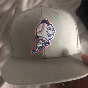 Mets SnapBack Leather Strap
